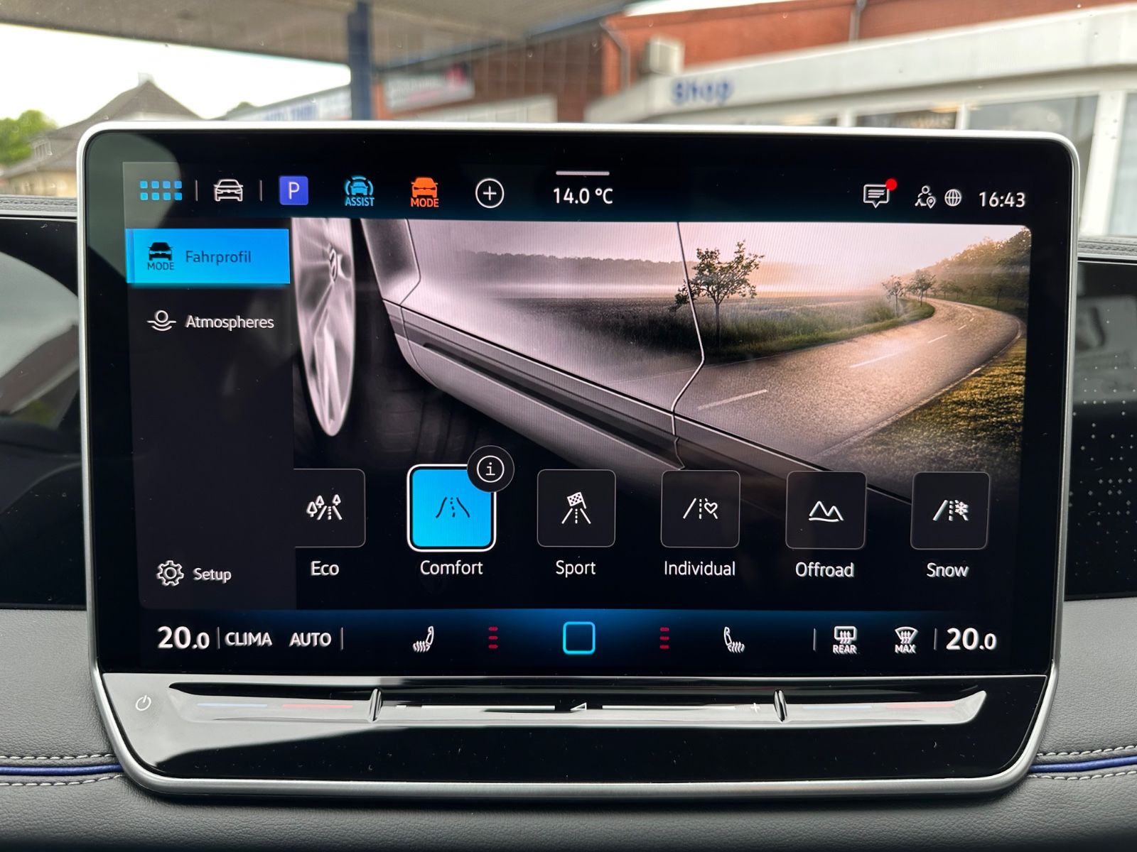 Fahrzeugabbildung Volkswagen Tiguan 2.0 TDI 4M R-Line AHK/Black/Pano/ACC/LED