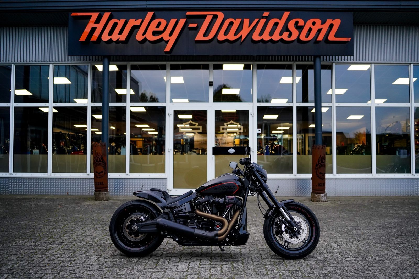 Fahrzeugabbildung Harley-Davidson FXDRS 114 CUI - KESSTECH - Heckumbau