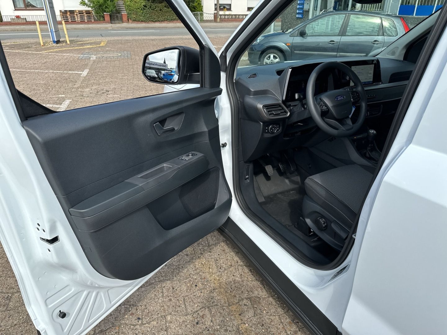 Fahrzeugabbildung Ford Transit Courier ab 179€ netto mtl.Trend 1.0 EcoB