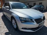 Skoda Superb Combi 2.0 TDI DSG Ambition Navi LED 2Hand - Skoda Superb Ambition mit Diesel-Antrieb