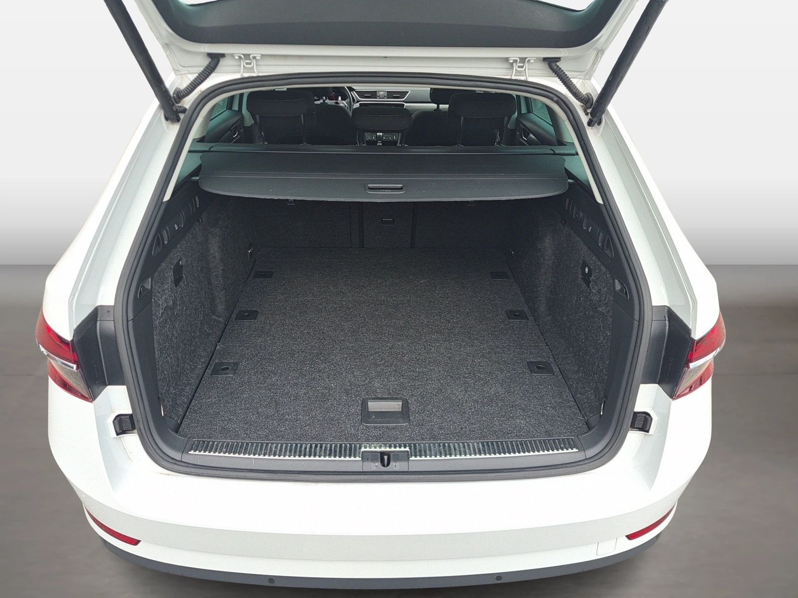 Skoda Superb - Bild 12
