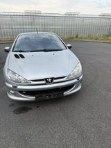 Peugeot 206  TÜV bis 07/2027  156.000 km... - Peugeot 206: 0km
