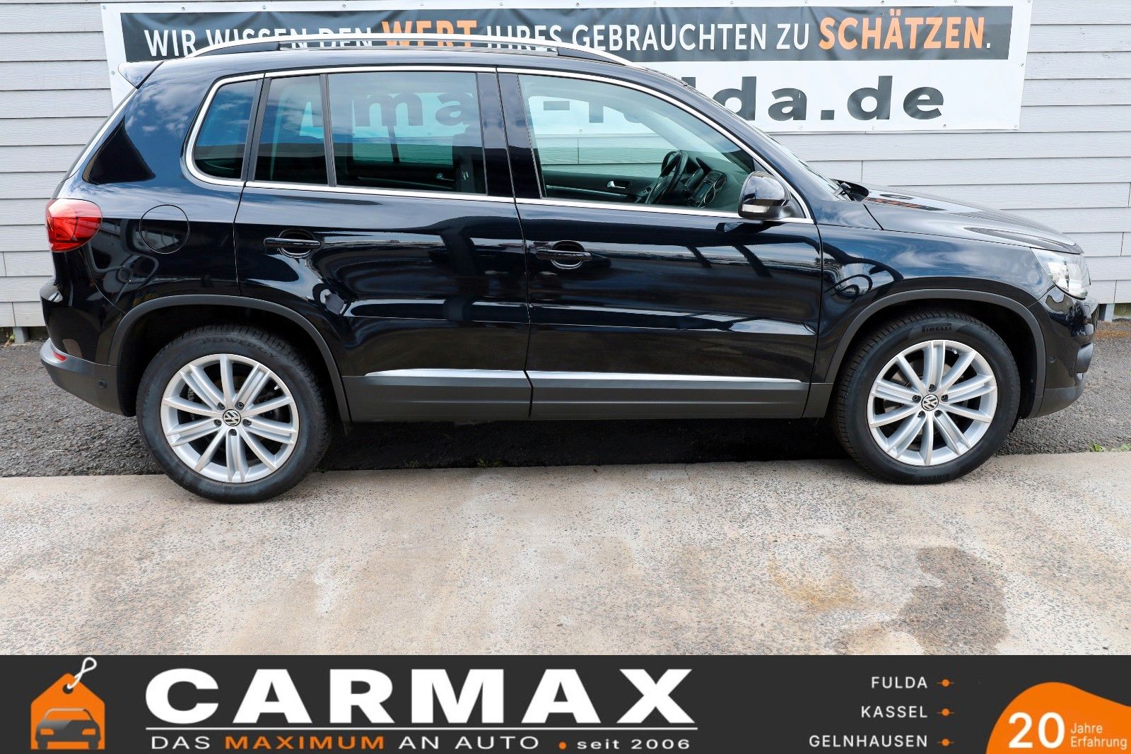 Fahrzeugabbildung Volkswagen Tiguan Sport & Style Navi,Xenon,Panorama,SH,PDC