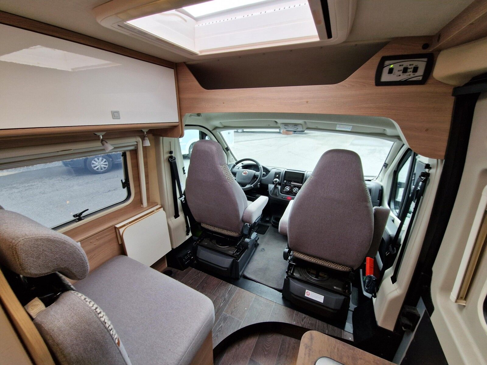 Fahrzeugabbildung Laika Kosmo 6.0