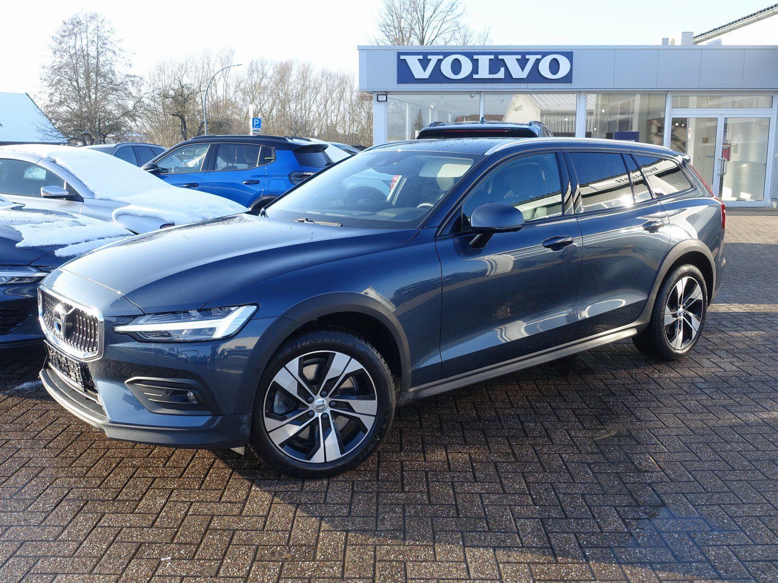 Volvo V60 Cross Country B5 AWD Pro AHK/BLIS/ACC/PILOT