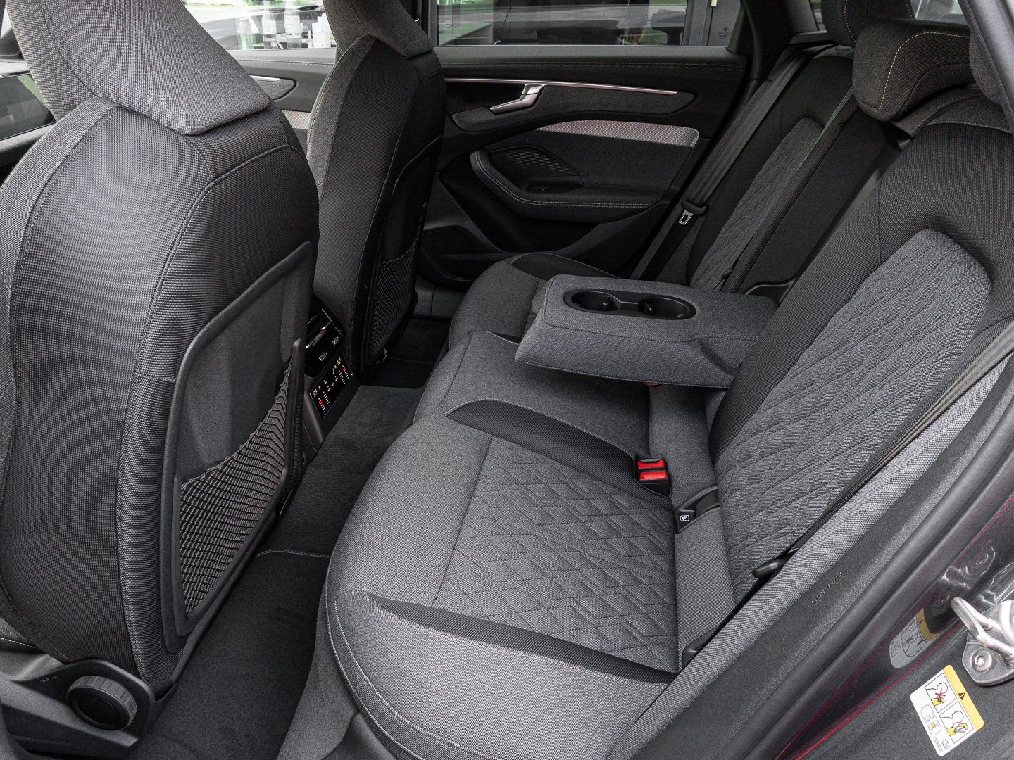 Audi A6 - Bild 14