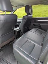 Toyota Hilux 2.4 D-4D Executive 4x4 Double Cab - Toyota Hilux von privat