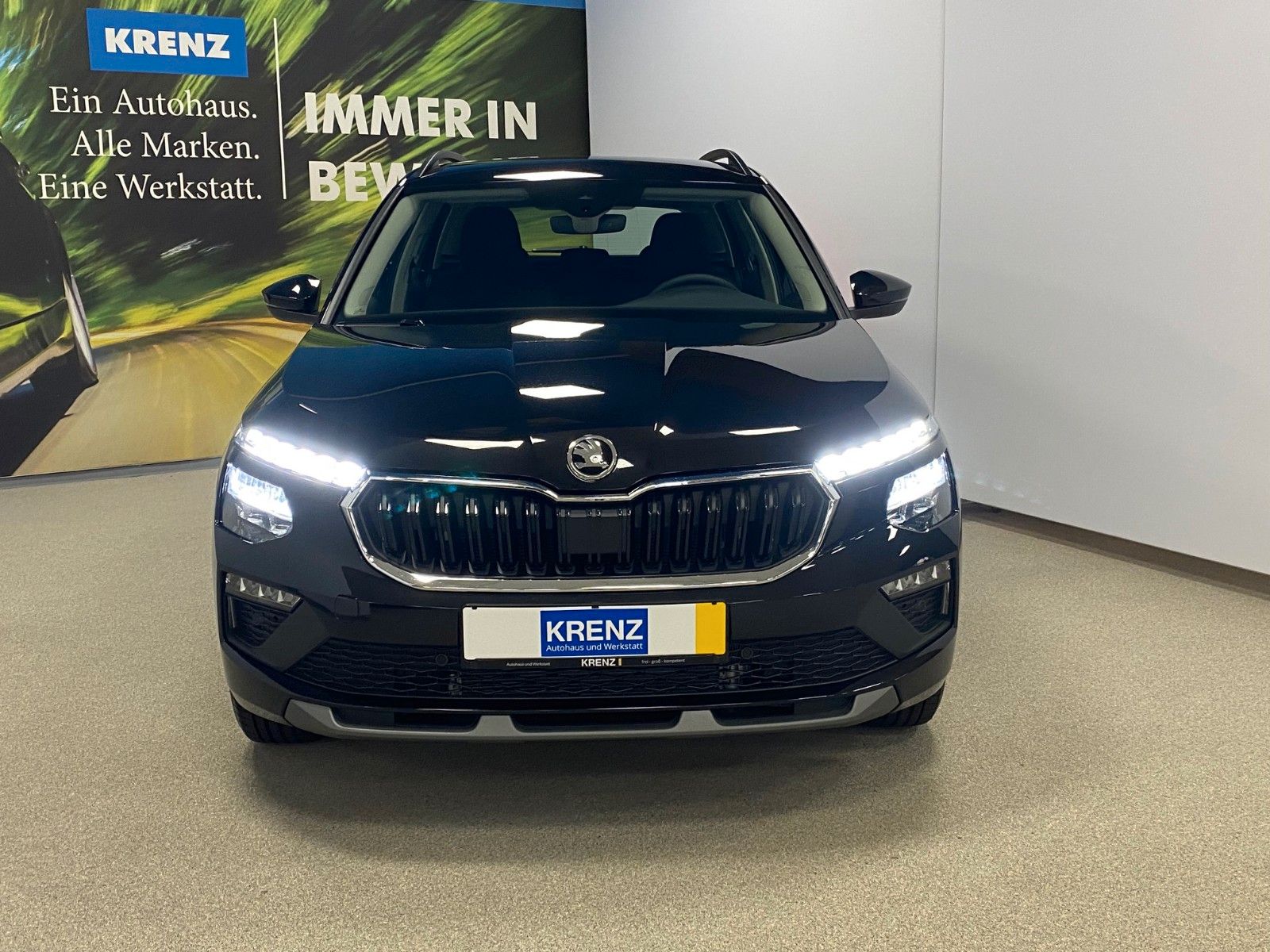 Fahrzeugabbildung SKODA Kamiq 1.0 TSI DSG Selection+KAMERA+PDC+16"Alu+BC