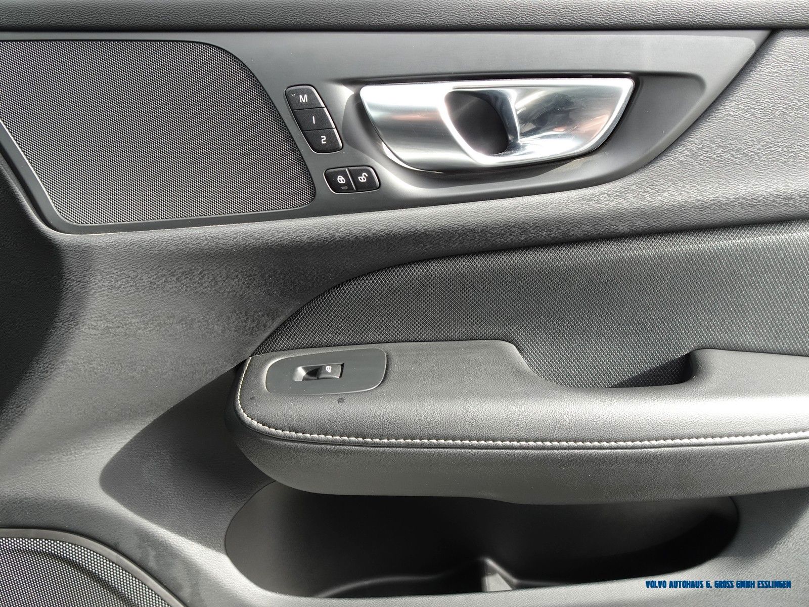 Volvo V60 Cross Country foto 12