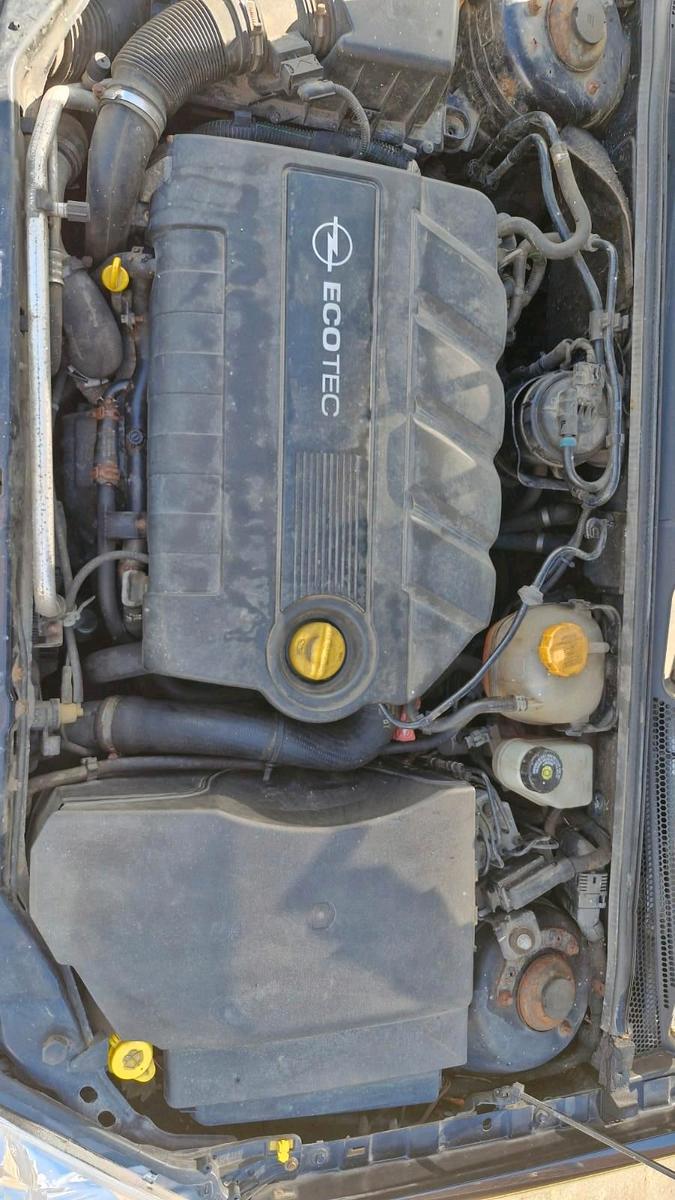 Opel Vectra 2008 — photo 11