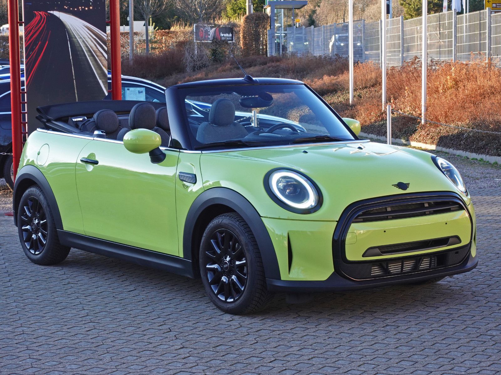 Fahrzeugabbildung MINI Cooper Cabrio Aut. I.Hd Navi CarPlay ZestyYellow