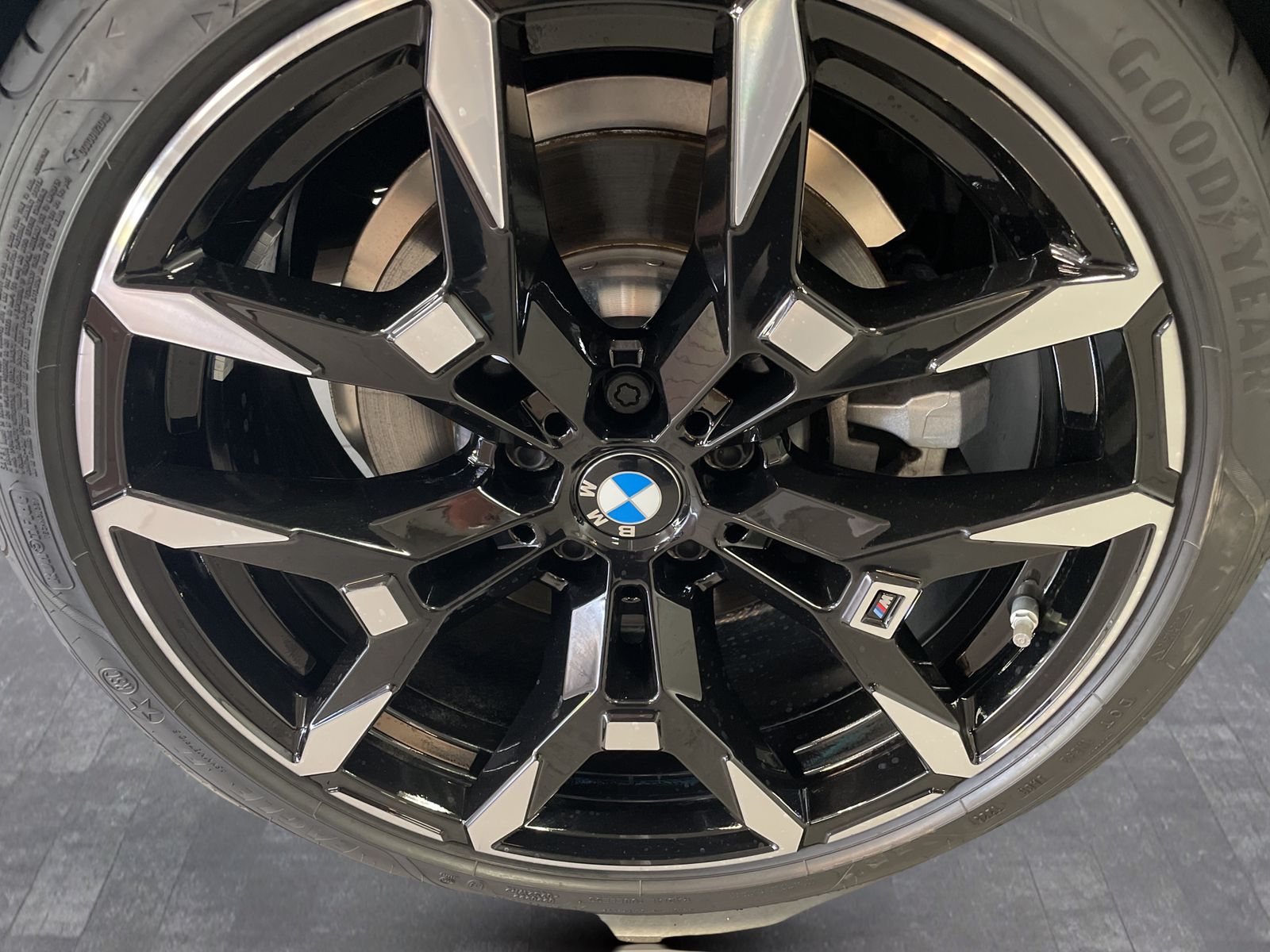 BMW 330 - Bild 14