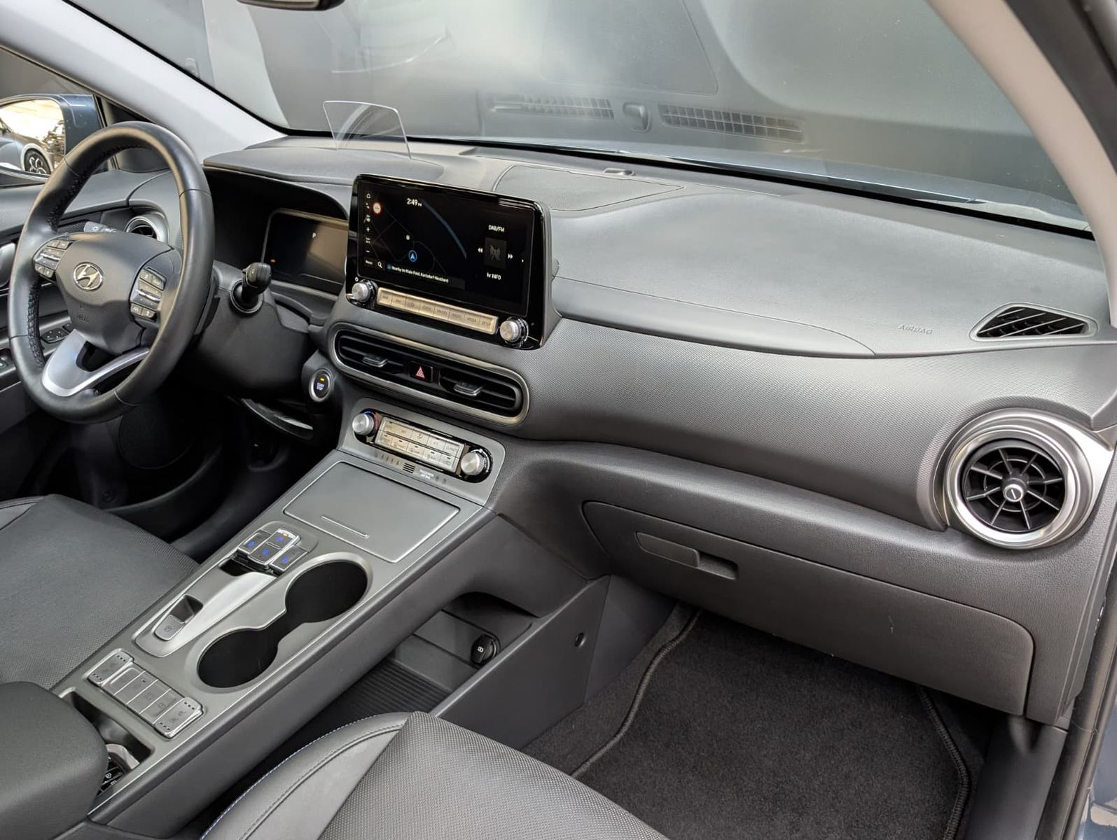 Fahrzeugabbildung Hyundai Kona Elektro Prime LEDER+LED+NAVI+HEAD+KRELL+ACC