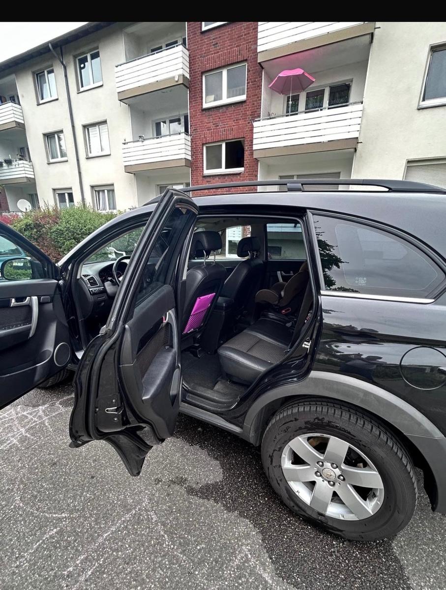 Chevrolet Captiva 2013 — interior