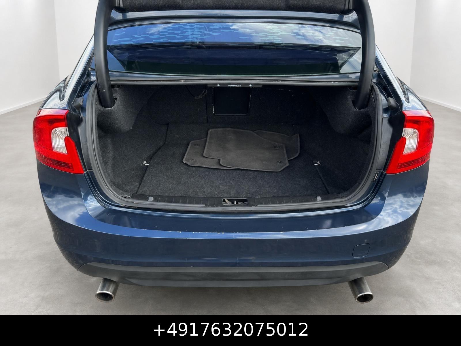 Volvo S60 T5 2.5 Turbo 254 ch BVA – Summum – Cuir – Toit ouvrant – 86 771 km