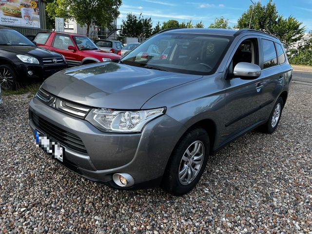 Mitsubishi Outlander Invite ClearTec 2WD*Kimatr*Temp.*2Hand