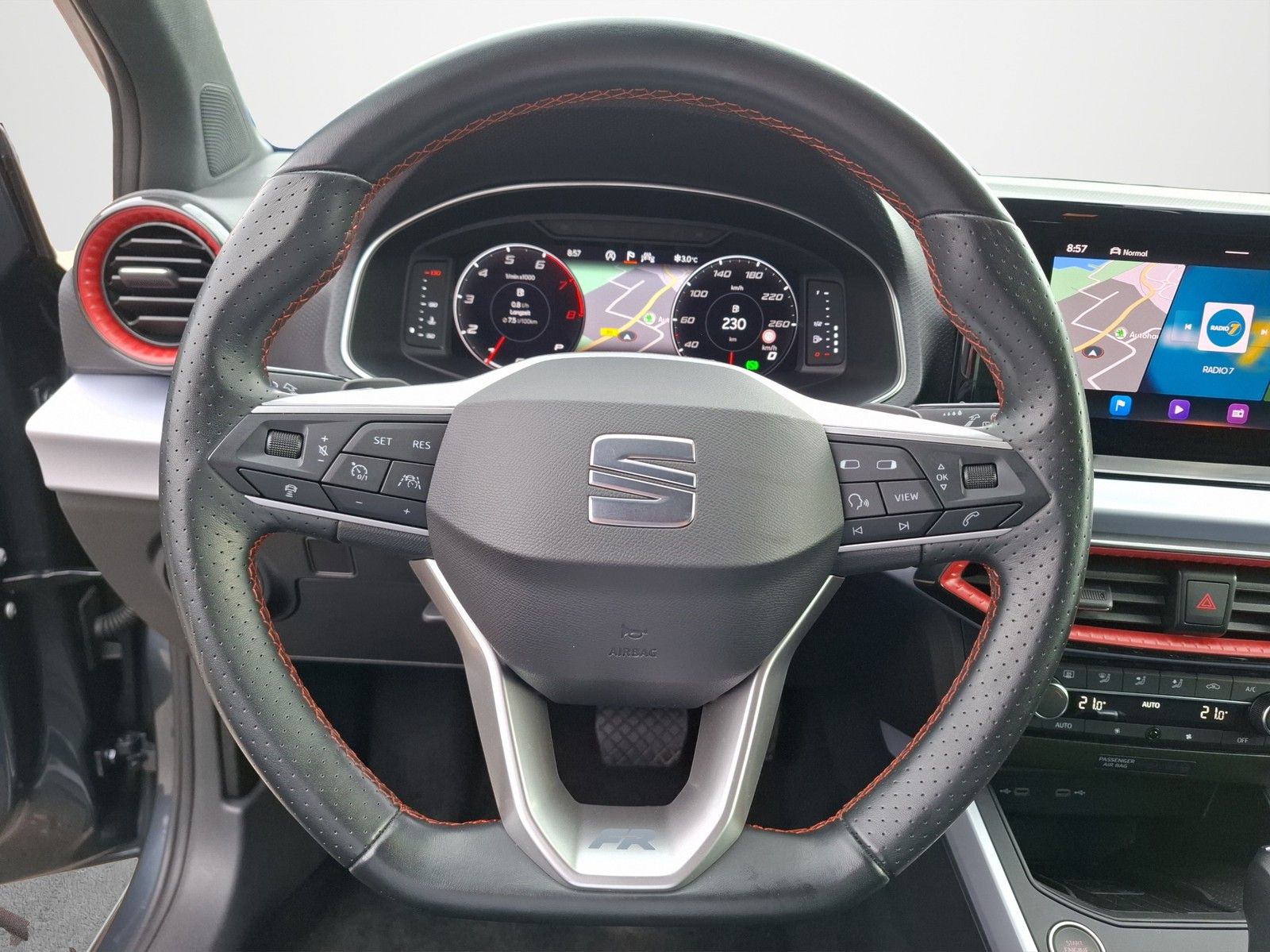 SEAT Arona FR 1.0 TSI DSG / KLIMA / LED / NAVI / ACC - Image 11