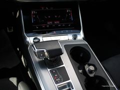 AUDI A6 Avant 50 TDI sport quattro S-line Business Sh AUDI A6 Avant 50 TDI sport quattro S-line Business Sh