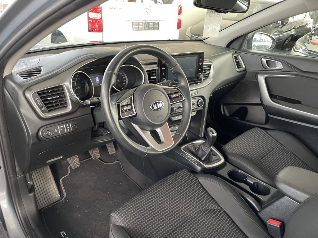 Kia CEED SW SILVER 1.0 T SHZ, KAMERA, PDC, KLIMAAUTO