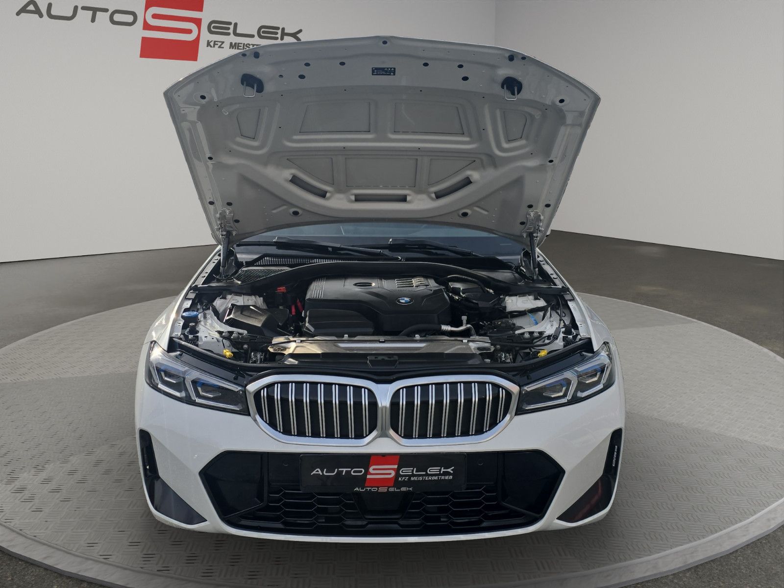 Fahrzeugabbildung BMW Touring 320i M-SPORT LC.PRO ACC ,Hifi,Carplay