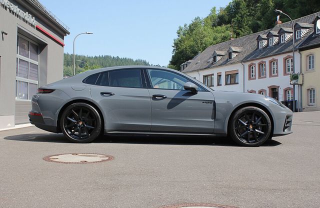 Porsche Panamera 4 E-Hybrid*21"SportDesign,ACC,BOSE,PANO