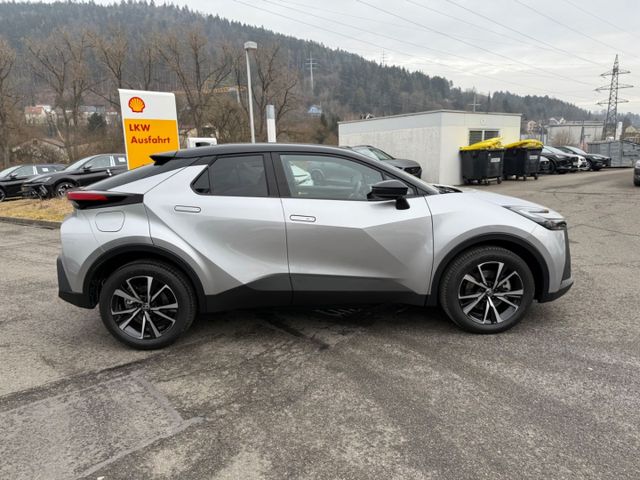 C-HR Plug-In Hybrid FWD Team Deutschland