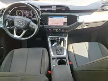 Audi Q3 - 11