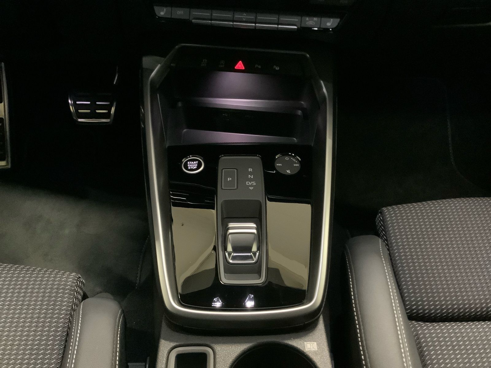 A3 Sportback S line 35 TFSI S tronic,Standheizun