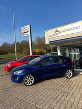 Ford Fiesta Titanium - Ford Fiesta mit Benzin-Antrieb: Limousine, Automatik