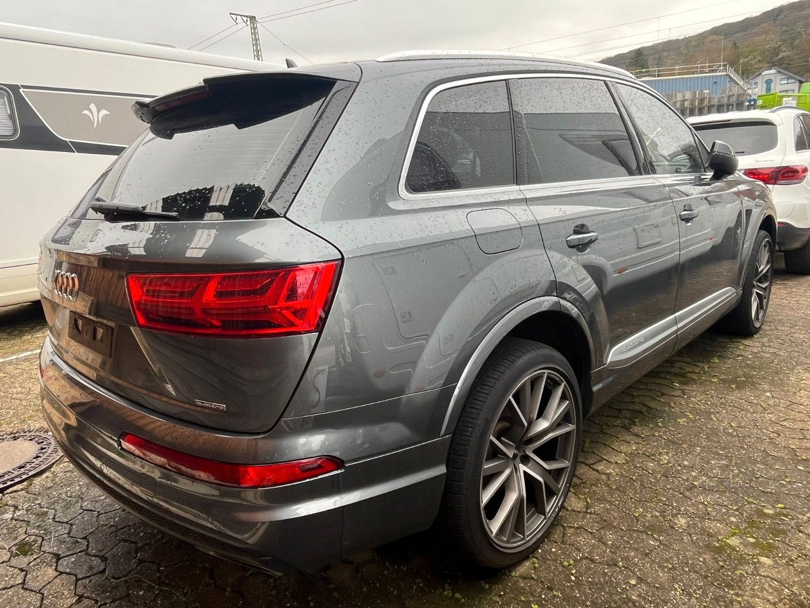 Fahrzeugabbildung Audi Q7 3.0 TDI quattro*Motorschaden*