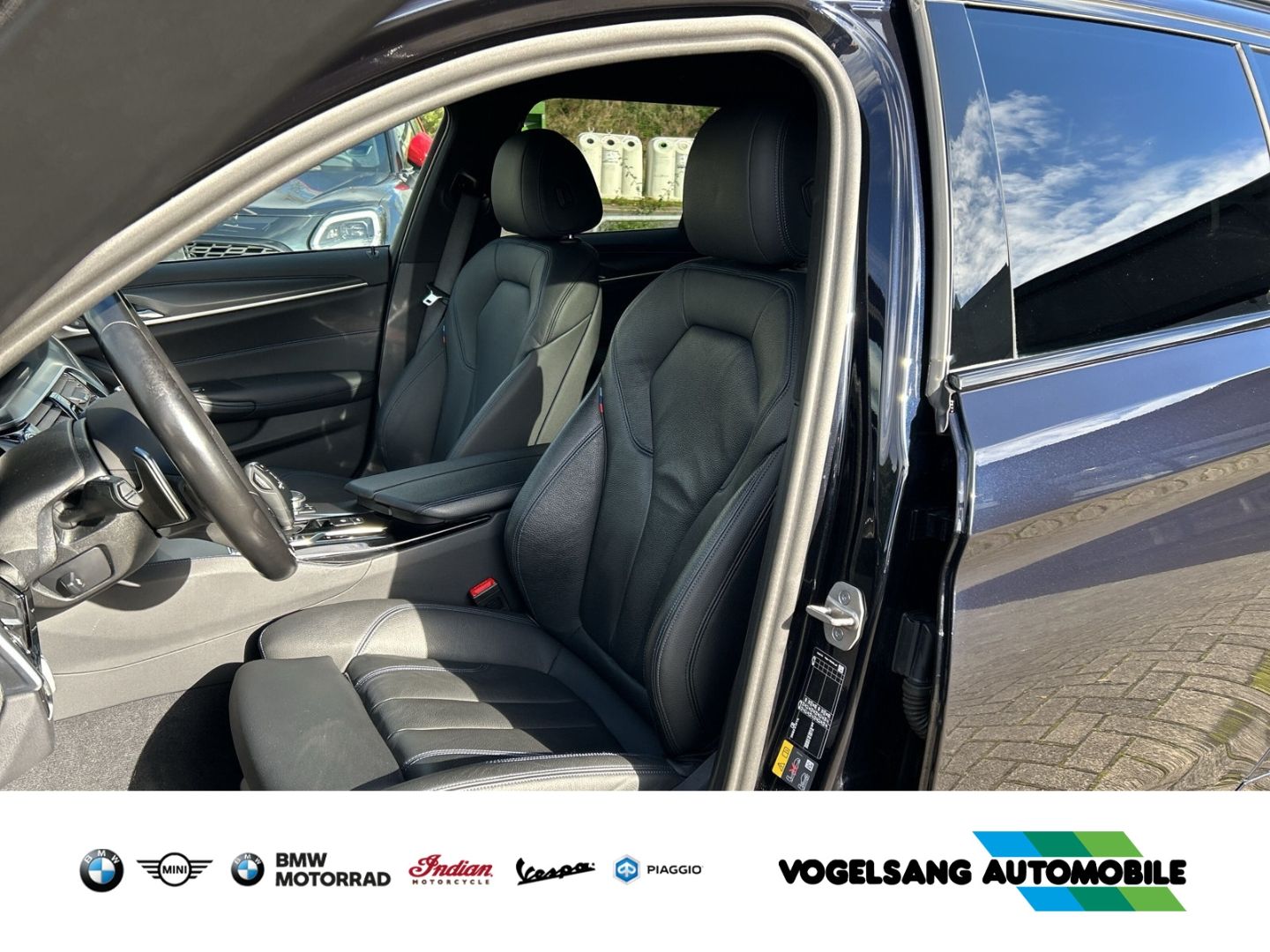 Fahrzeugabbildung BMW 530 e xDrive,Laserlicht,M Sport,AHK,HUD,RFK,ACC,