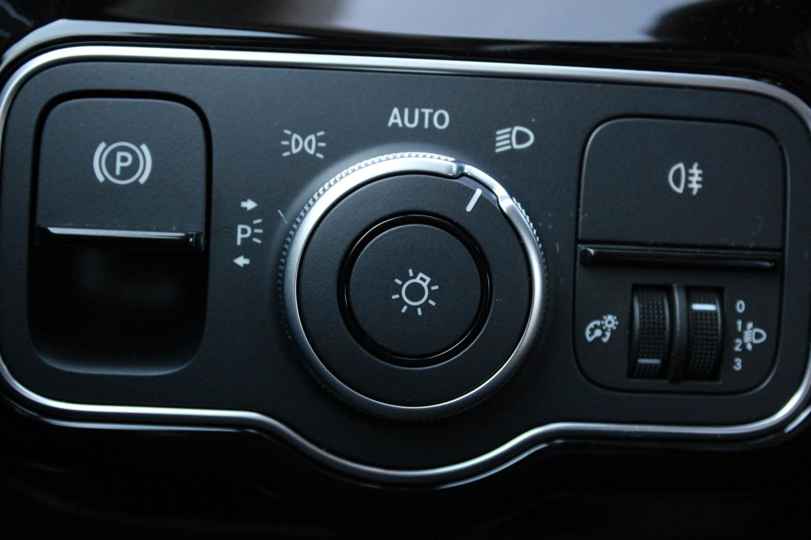 Mercedes-Benz A-Class A 180 d, миниатюра 25