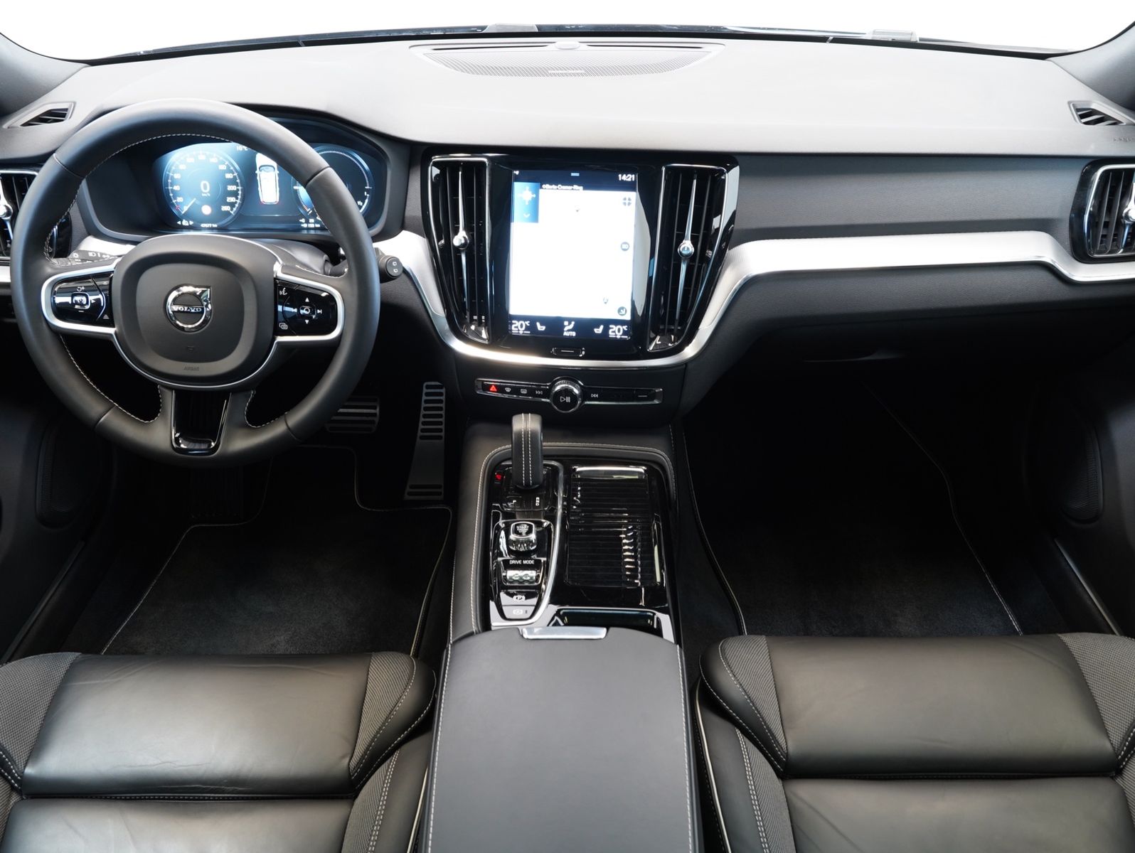 Fahrzeugabbildung Volvo V60 T6 AWD Recharge Plug-In R Design INTELLISAFE