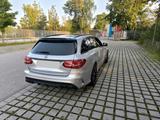 Mercedes-Benz C 63 AMG Mercedes-AMG C 63 T Mercedes-AMG - silberne Mercedes-Benz C 63 AMG