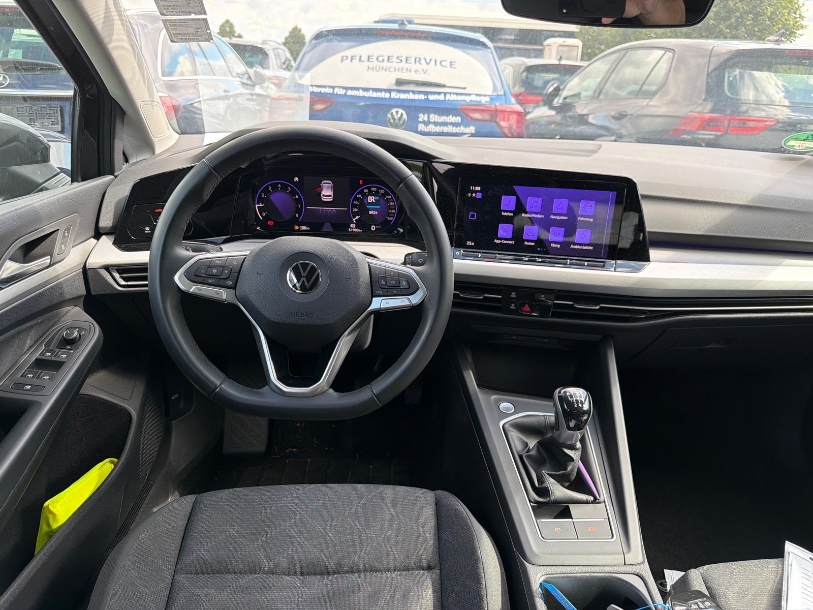 Volkswagen Golf 1.5 TSI Life AHZV anklappbar Allwetterreife, миниатюра 4