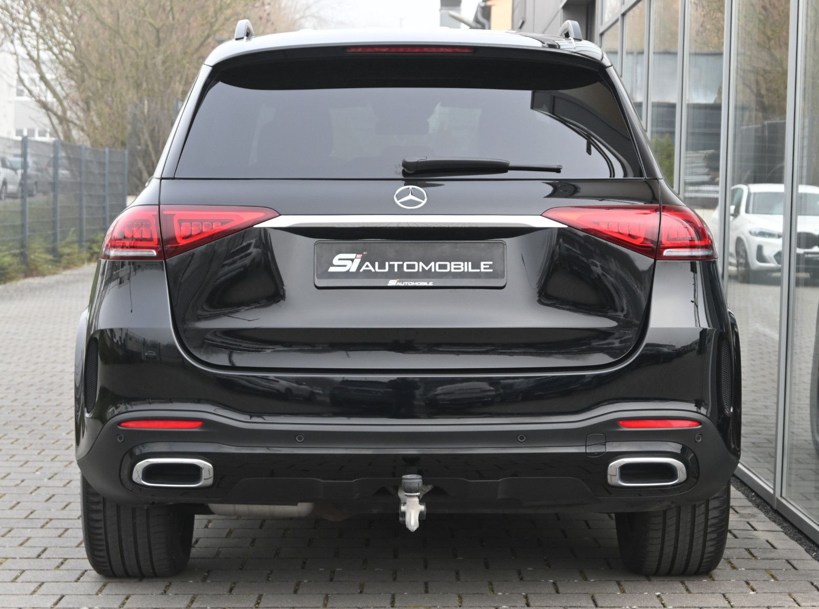 Fahrzeugabbildung Mercedes-Benz GLE 400 d 4MAT. AMG °ACC°AHK°STANDHZ°HUD°NIGHT°