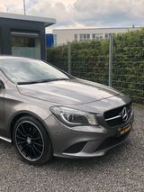 Mercedes-Benz CLA 180 CLA -Klasse CLA 180 - Mercedes-Benz CLA 180 aus 2015