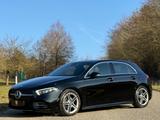 Mercedes-Benz A 200/AMG-Line/LED/Virt.-Cockpit/1Hd./Ambiente/ - : Kleinwagen, 1.2