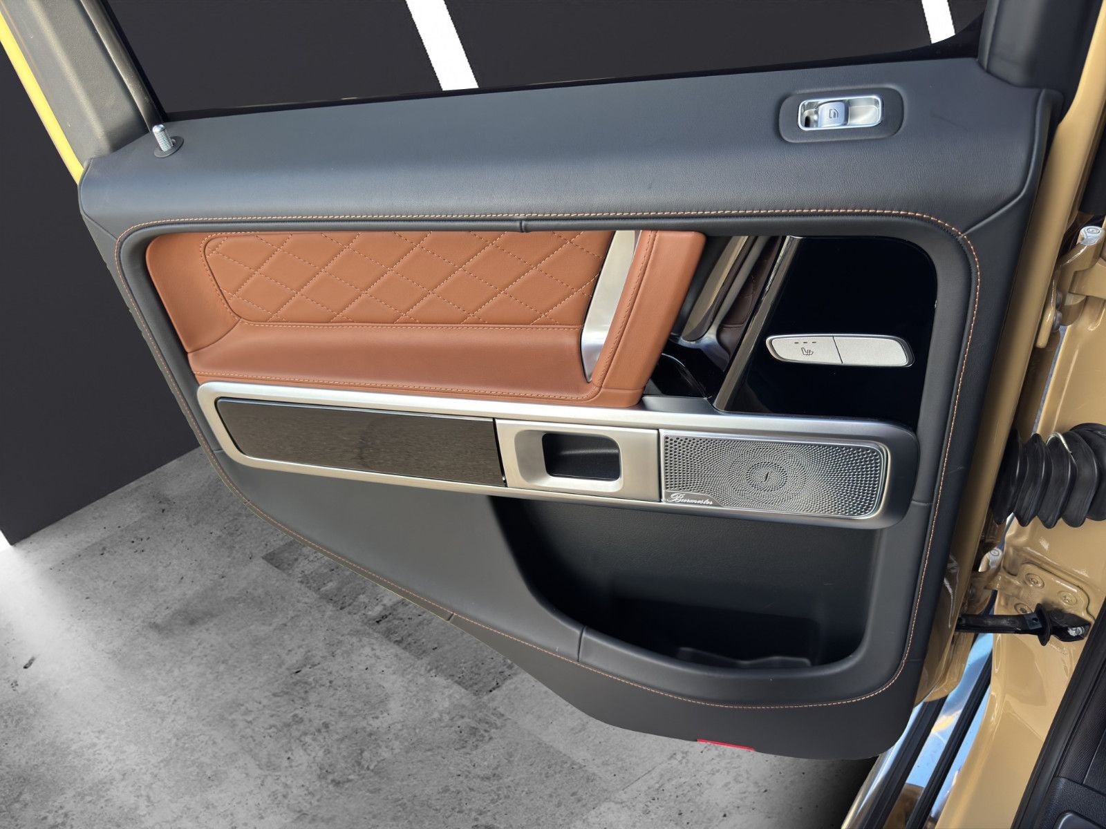 Fahrzeugabbildung Mercedes-Benz G 63 AMG/Garantie/Sdhz/Drivers/Sonderlack/AHK/