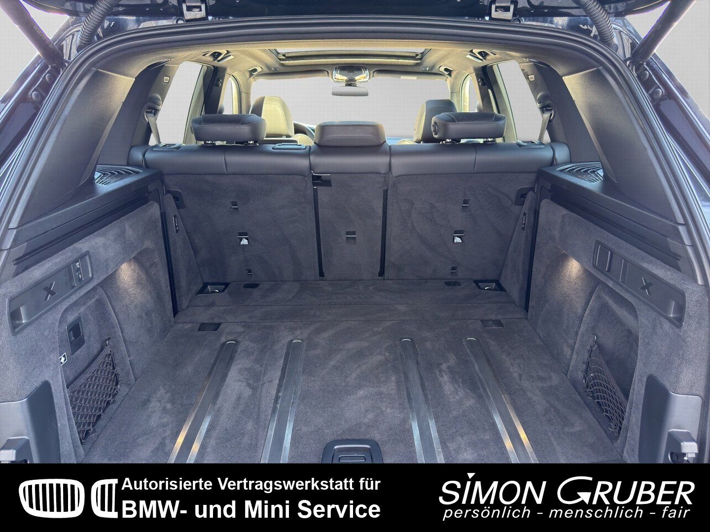 Fahrzeugabbildung BMW X5 xDrive 40d M Sport Pano Stop&GO FondEntertain