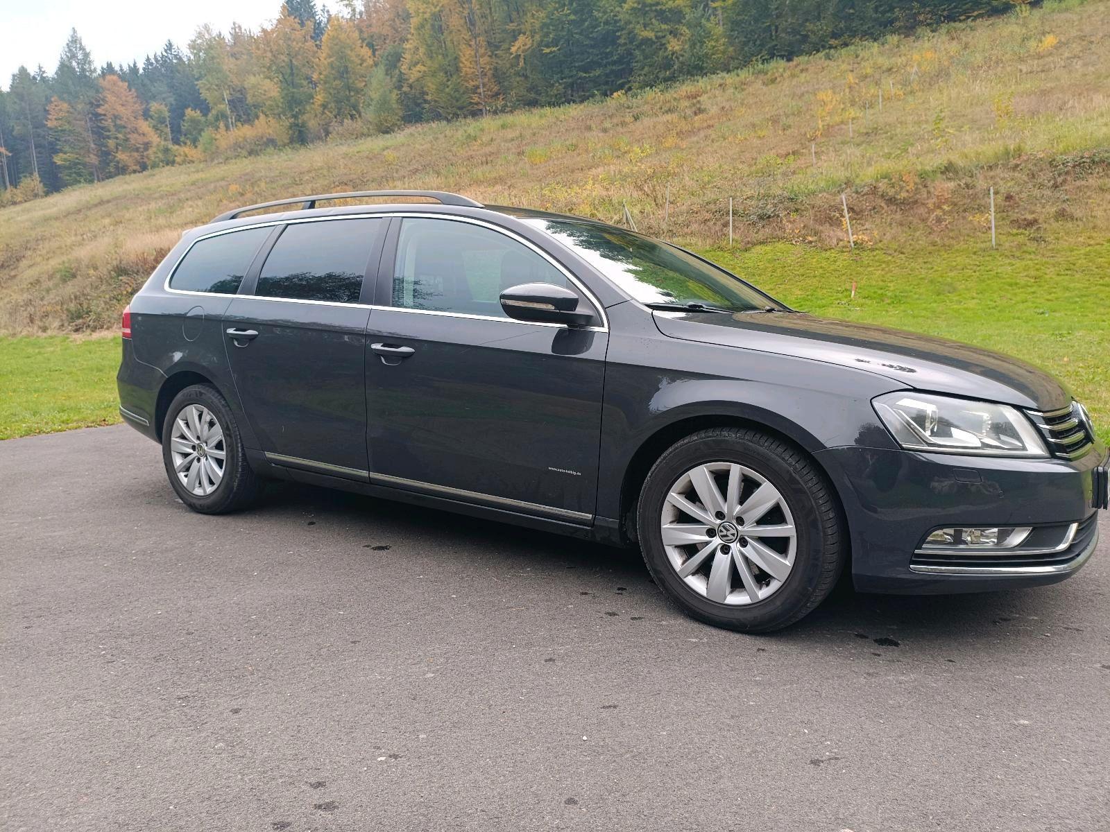 Volkswagen Passat 2013 — interior