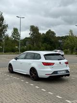 Seat Leon ST CUPRA 300 Performance DSG Hurricane,KW - Seat Leon: Allradantrieb