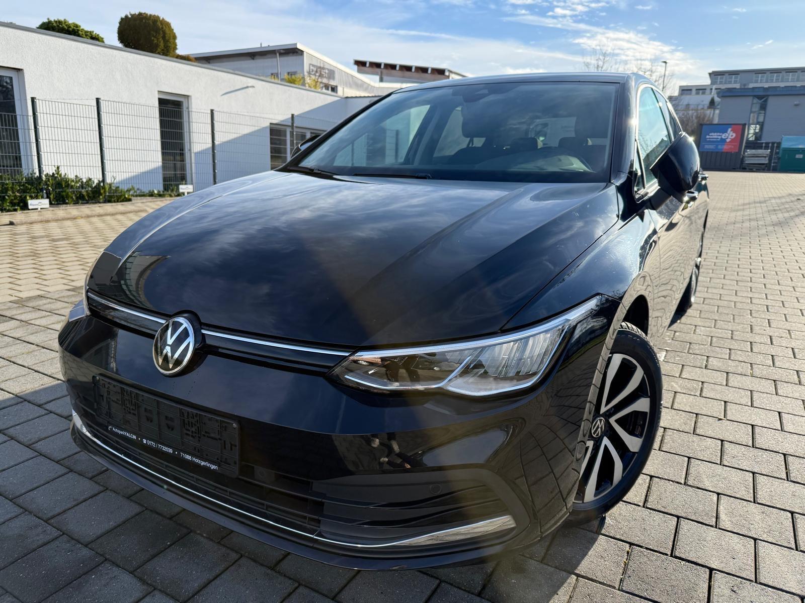 Volkswagen Golf VIII Active NAVI*KLIMATRONIK*VIRTUELL**MTL*