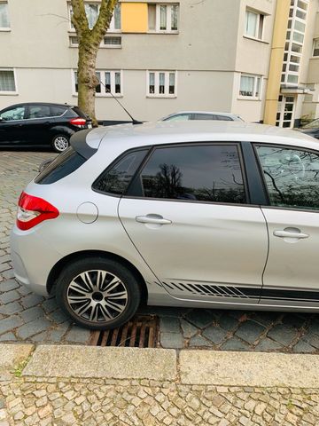 Citroën Cirroen C4 voll fahrbereit 2011