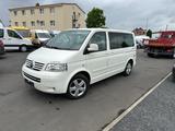 Volkswagen T5 2.5 TDI Multivan United *Behinderttengerecht - VW T5 Transporter in Kassel