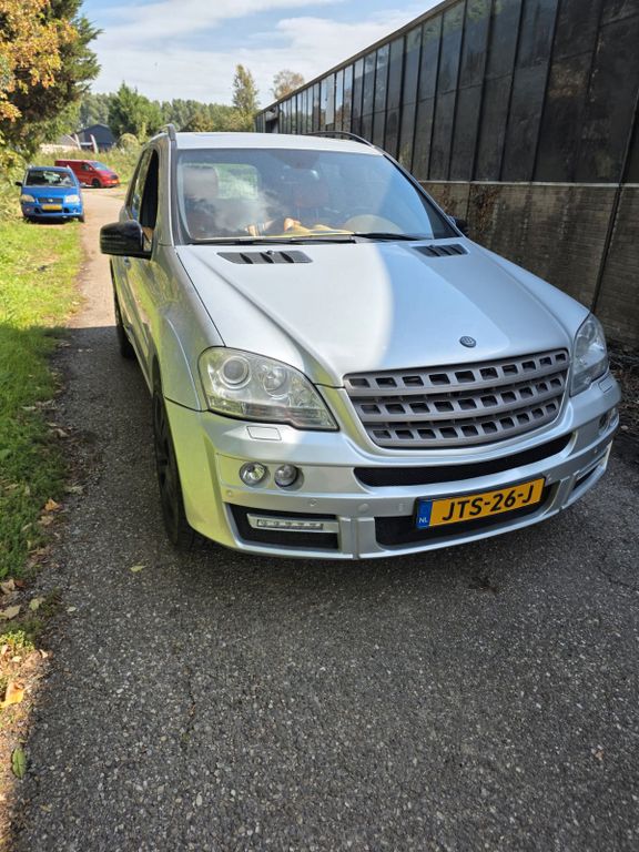 Mercedes-Benz ML 63 AMG