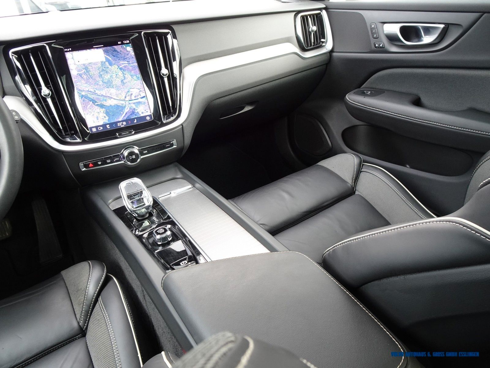 Volvo V60 Cross Country foto 16