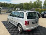 Volkswagen Touran *Conceptline*1.9TDI*AHK*7 Sitze* 6 Gang* - Volkswagen Touran mit Diesel-Antrieb: Kleinbus, 1.9