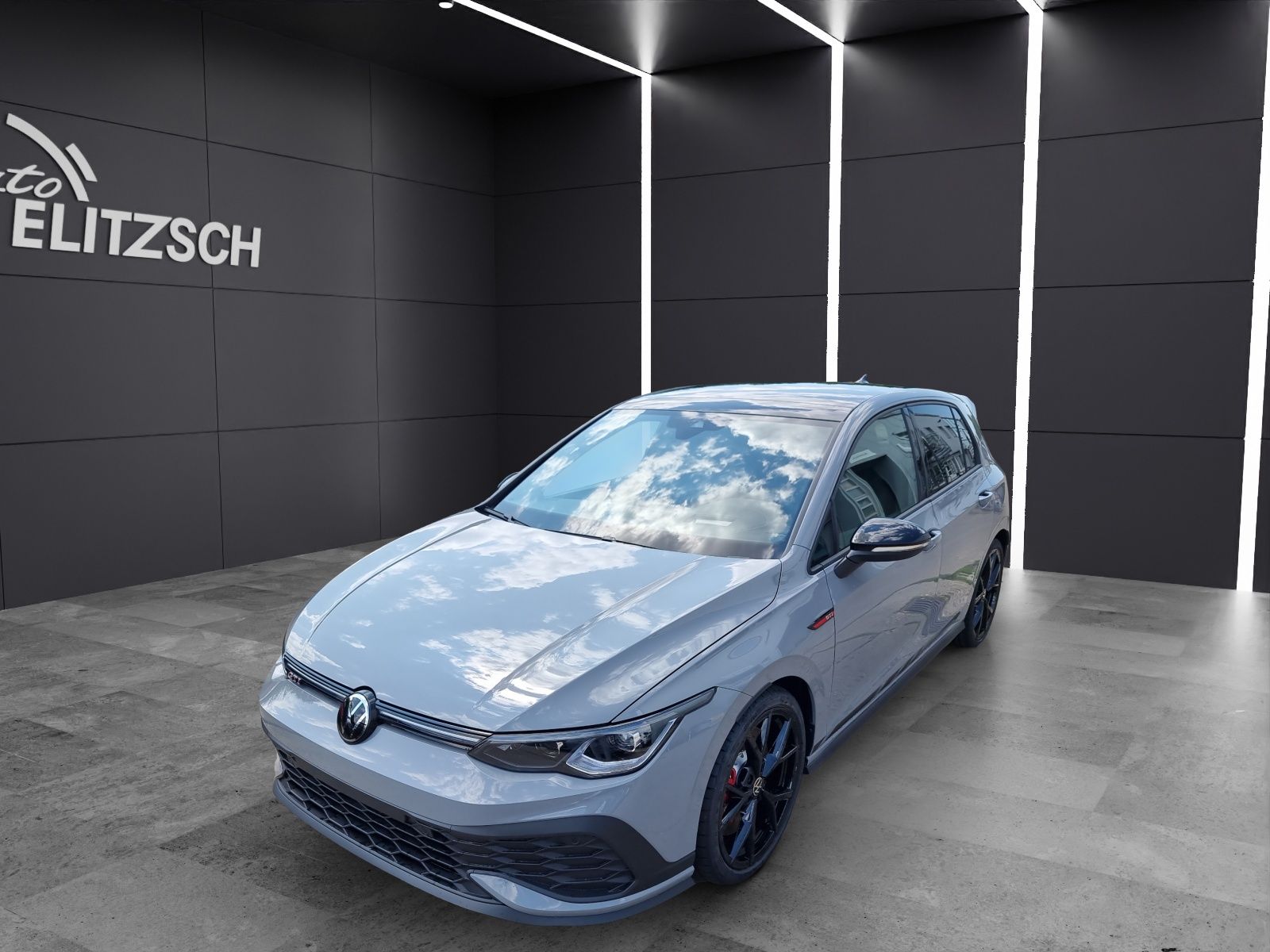 Fahrzeugabbildung Volkswagen Golf VIII GTI Clubsport Akrapovic Matrix Pano H