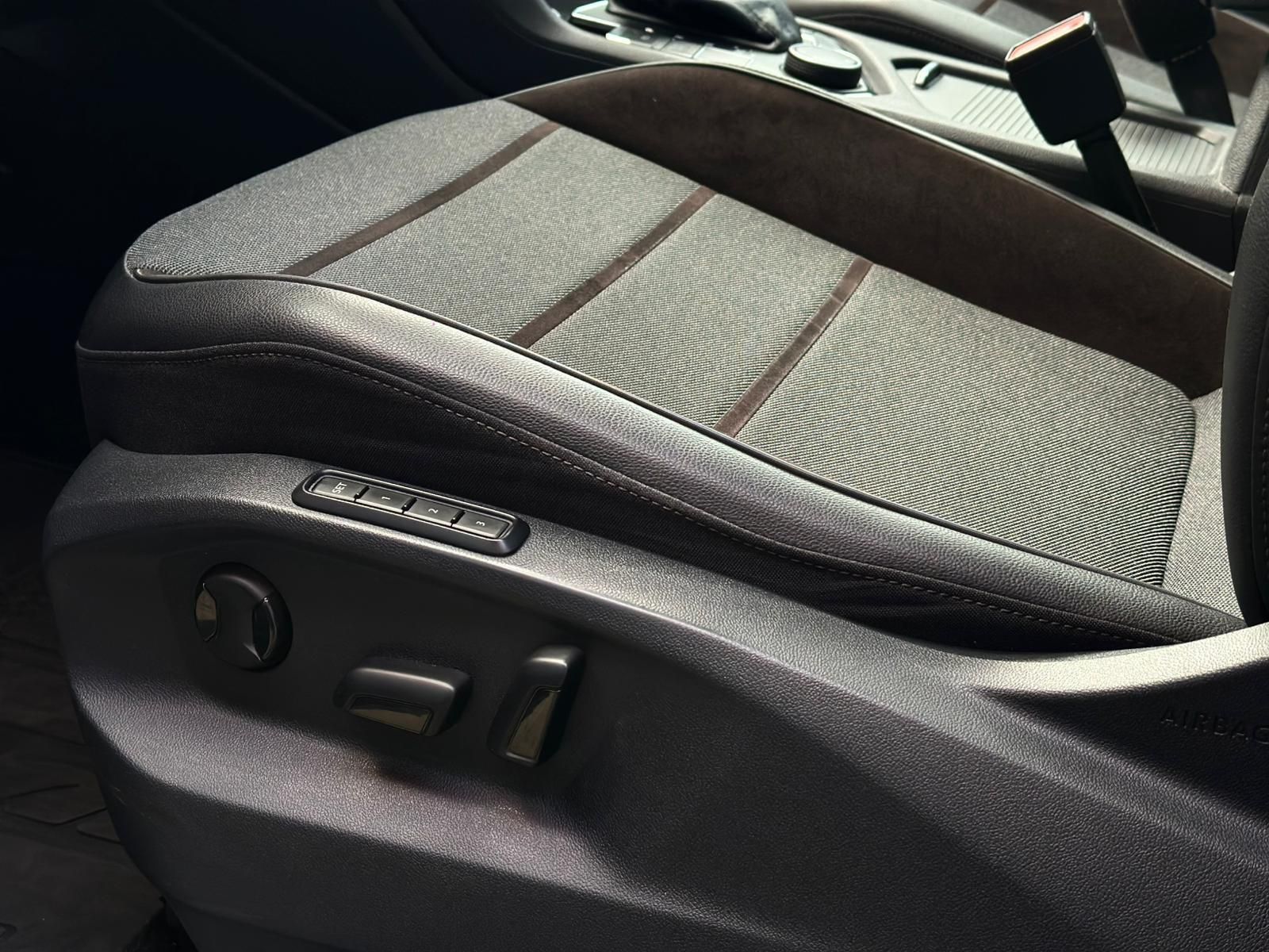 SEAT Tarraco 2.0TDI XCELLENCE 4DRIVE* LED#4xSHZ#AHK - Image 22